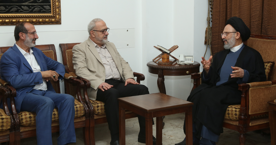 وفد حزب الله زار العلامة السيد علي فضل الله: صفحة طويت