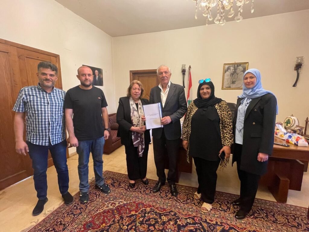جمعية تنمية الموارد المحلية (Creadel-Liban) تسلم النائب غازي زعيتر مسودة تعديل قانون العمل