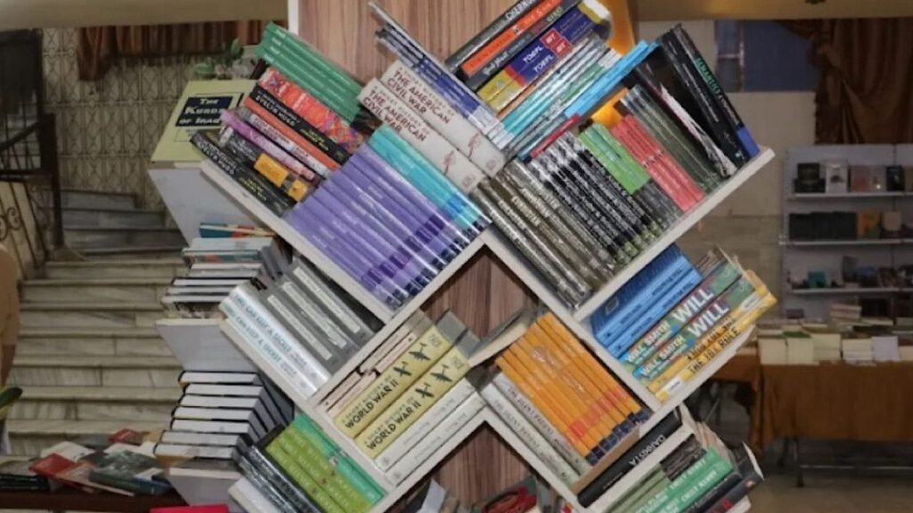 إقفال مكتبات في البقاع.. والسبب؟