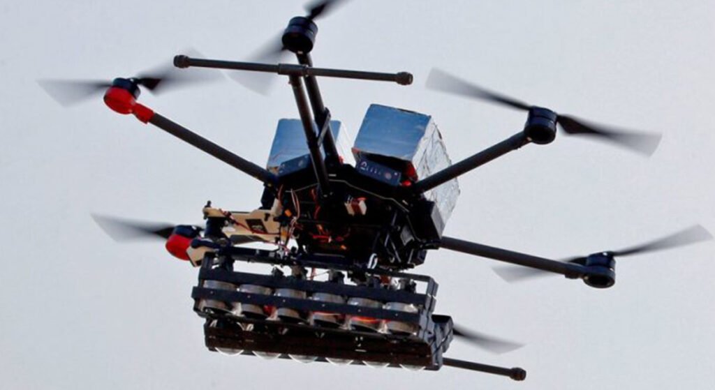 بعد الـ”Drones”.. هل دخل “خفاش” إلى منزل في بلدة صير الغربية؟
