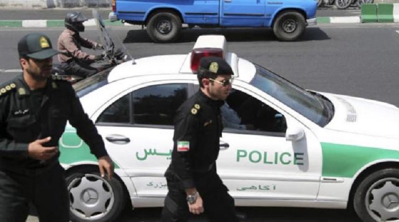 إيران تفكّك عصابة أسلحة وتضبط 100 مسدس!