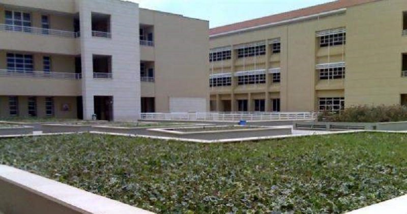 تمديد فترة تقديم الطلبات للمباراة الخطية في “الحقوق”