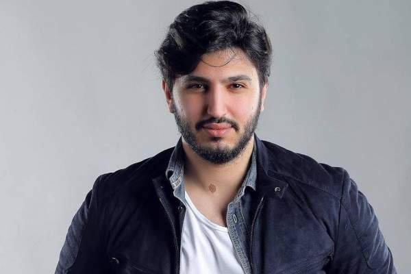 كيف علّق نجل فضل شاكر على خبر تسليم والده نفسه؟