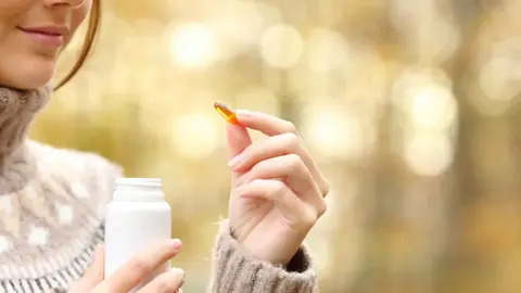 “فيتامينات الخريف”.. تحمي من الزكام أم وهم تسويقي؟
