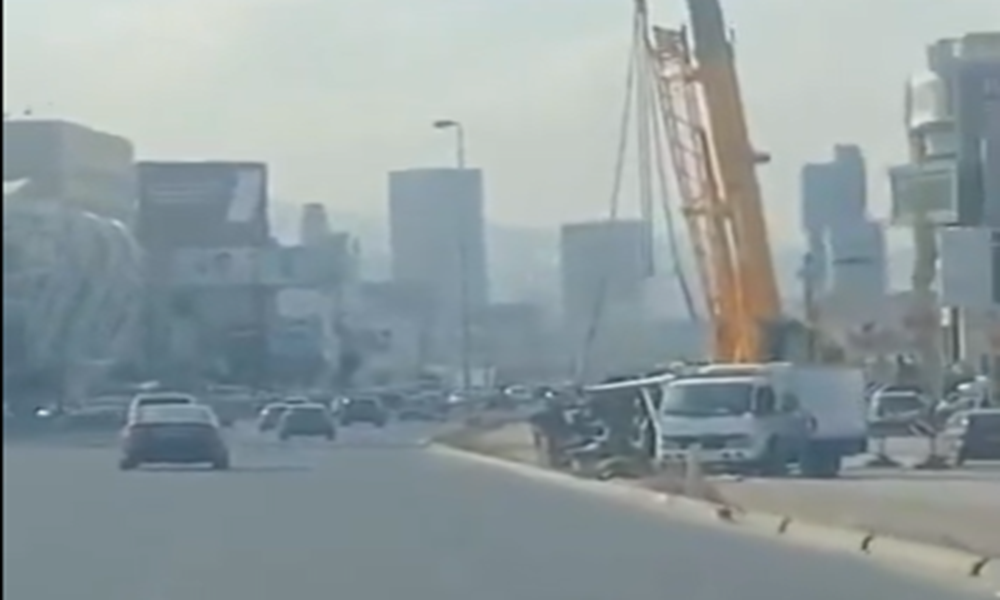 بالفيديو – “مجزرة” كادت أن تقع على أوتوستراد ضبية