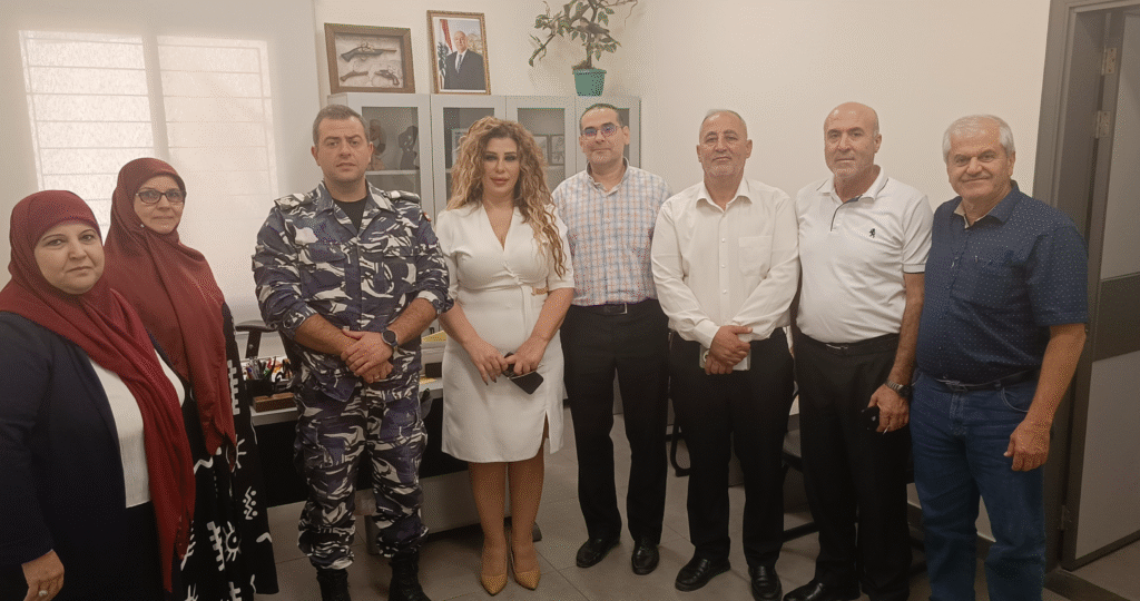 وفد رؤساء الإدارات في سرايا صيدا زار المدعي العام في الجنوب مهنئاً
