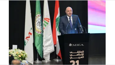 عون يطالب الإعلاميين بالحفاظ على استقلاليتهم المالية!
