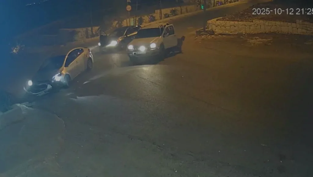 بالفيديو – كمين على طريق الدامور – السعديات يُصيب ضابطاً وعنصراً من استقصاء جبل لبنان