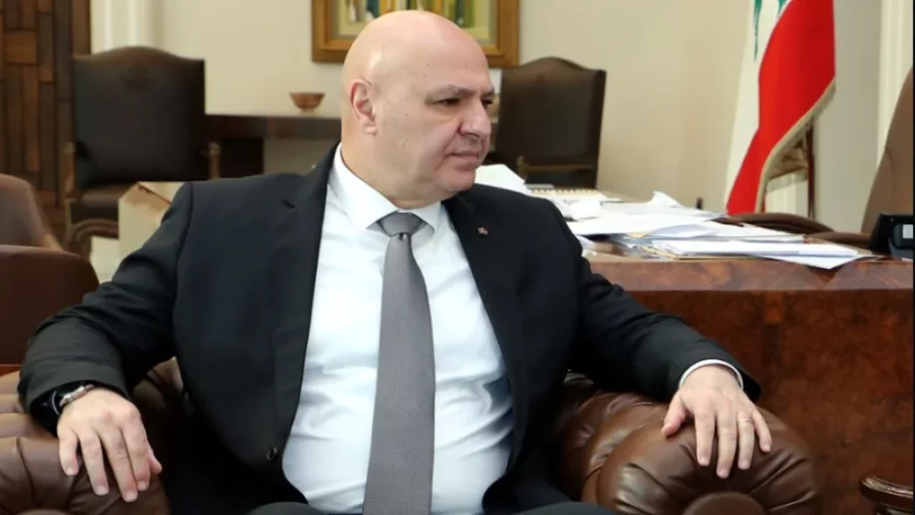 عون: “الحزب ٳنتهى”.. لاريجاني سمع منّي كلاماً قاسياً: “شيعة لبنان مسؤوليّتي أنا لا أنتم”!
