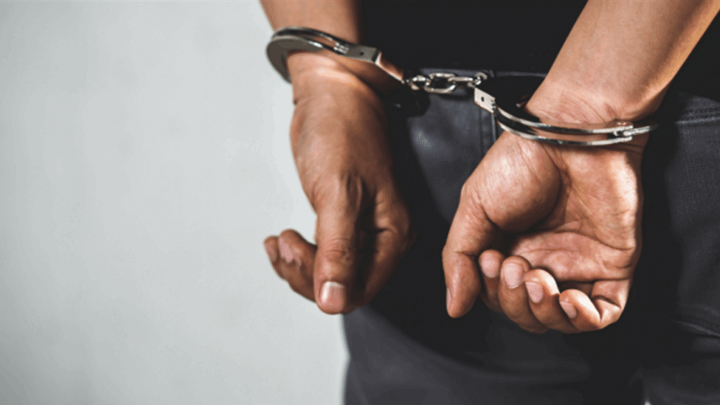 بالصّورة ـ توقيف منفذّ عمليات سلب ونشل على متن دراجة آلية!