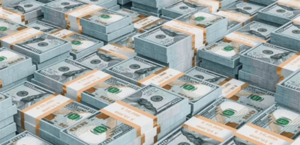أوراق “100 دولار” مزيفة في منطقة لبنانية.. هذه هوية المُروّج!