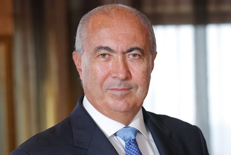 في واشنطن: “تحت عنوان السلام”.. فؤاد مخزومي في ندوة مع ضابط “إسرائيلي”!