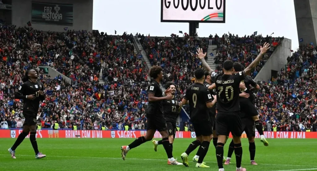 في ظل غياب رونالدو.. البرتغال تنتصر 9-1 وتصل إلى المونديال!