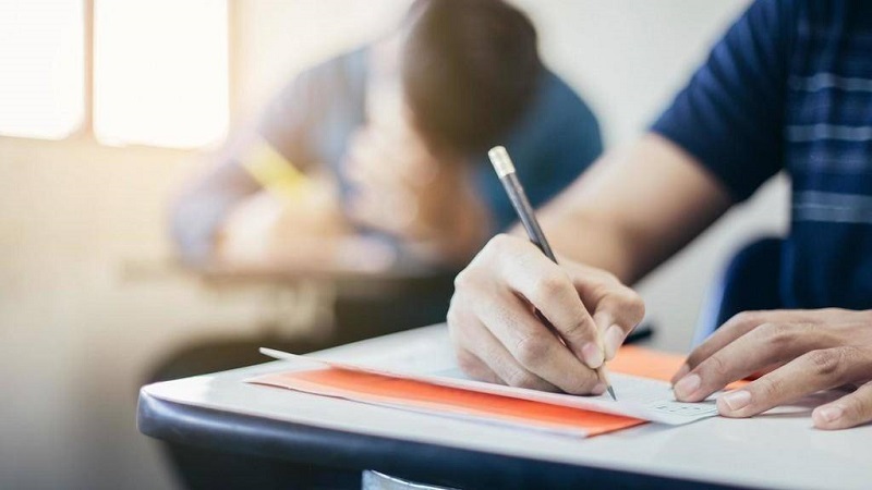 بالتفاصيل ـ مواعيد وبرنامج الٳمتحانات الرسمية لشهادة الثانوية العامة!