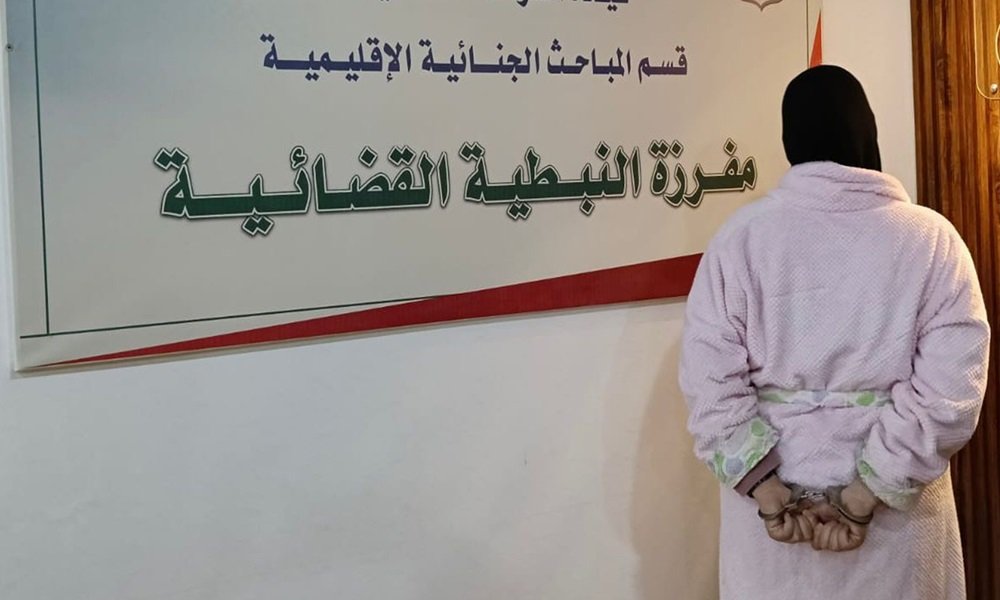 بالصّورة ـ متورّطة في ملف تهريب أدوية السرطان بـ قبضة الأمن!