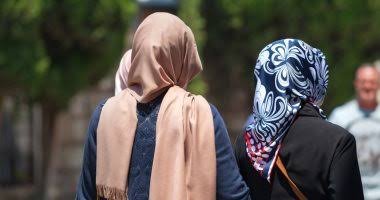 النمسا تحظر الحجاب على الفتيات دون الـ14 عاماً!