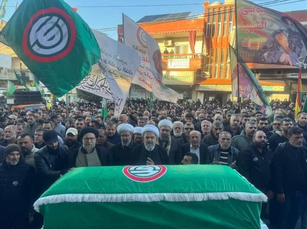 بالصّور ـ “أمل” شيّعت وأهالي عنقون وبنعفول وزغدرايا الشهيد حسين سمير قطيش!