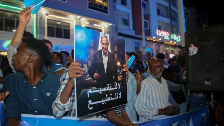 مقديشو.. إحتجاجات على إعتراف إسرائيل بـ”أرض الصومال”!