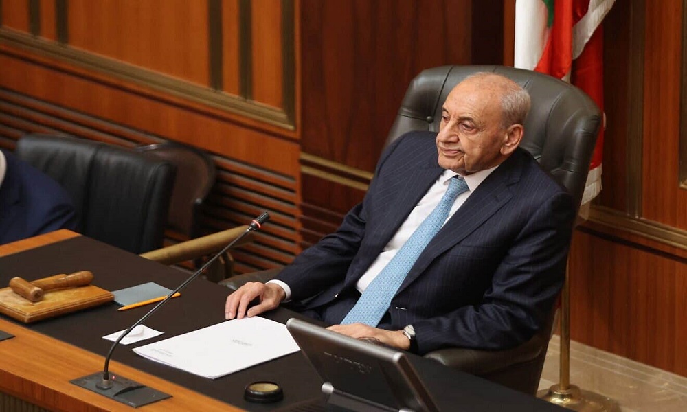 بالفيديو ـ برّي لـ عون: “ما خصكش”!