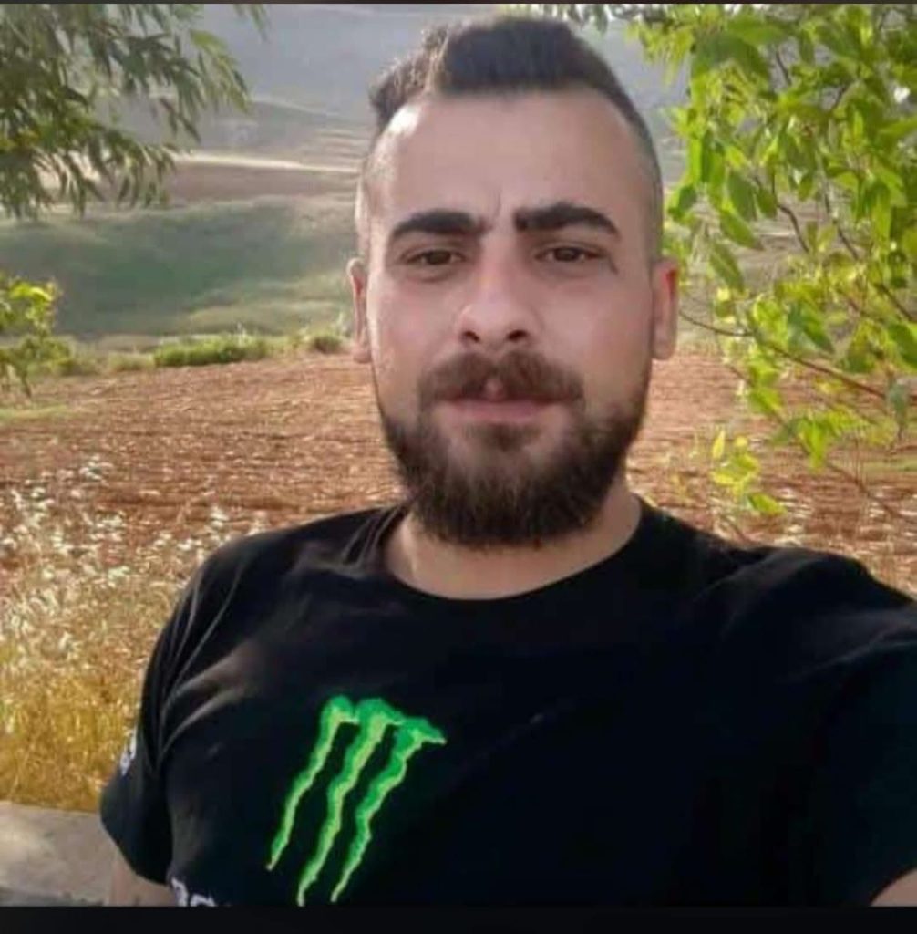 عائلة الشاب أحمد حرب تكسر صمتها : براءته مطلقة وسنقاضي كل من مارس القدح والذم