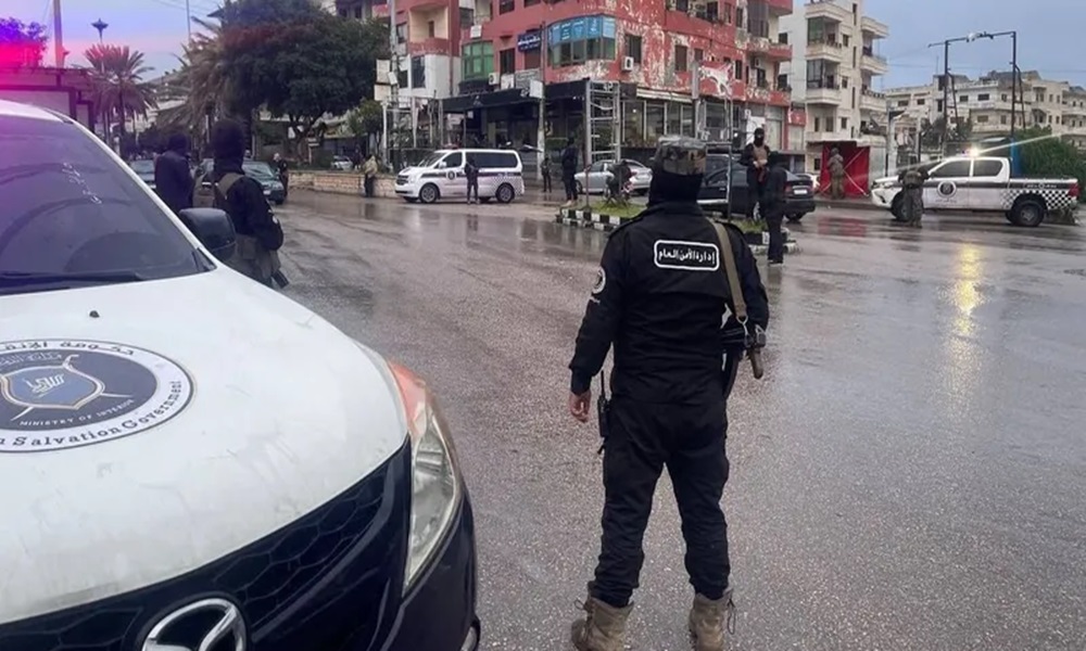 الجيش السوري يُعلن شرق حلب مناطق عسكرية مغلقة!