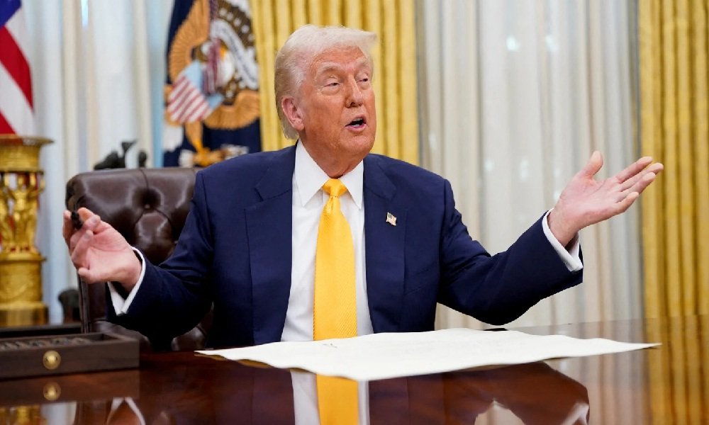 بالصّورة ـ ترامب ينصّب نفسه حاكمًا موقتًا لـ فنزويلا!