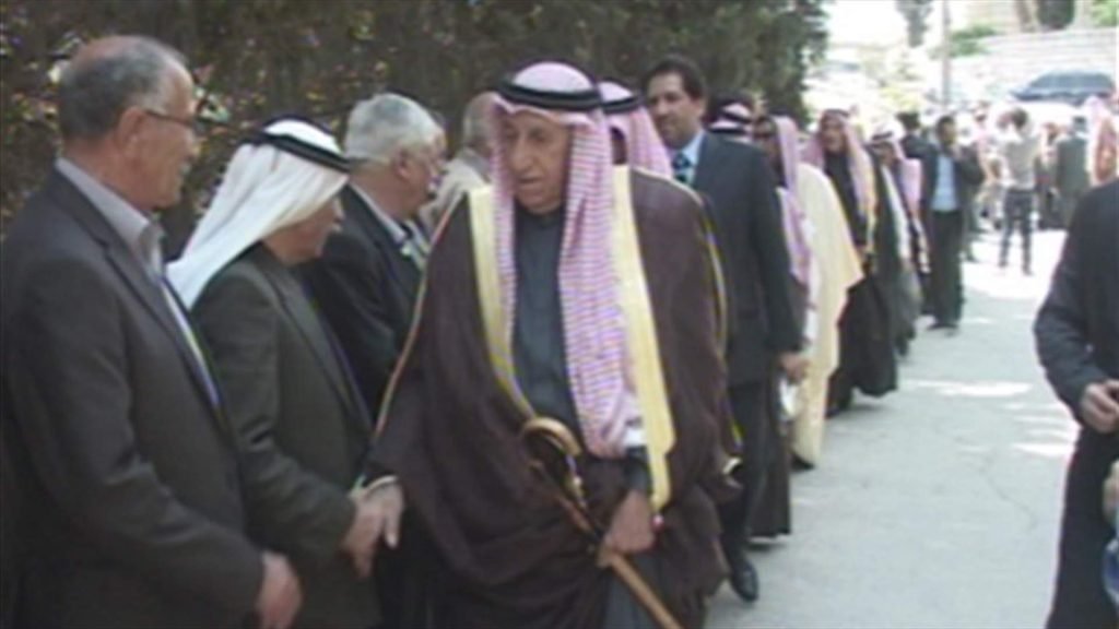عشائر البقاع: لبنان بحاجة إلى قيادته المعتدلة.. والحريري عنوانها!