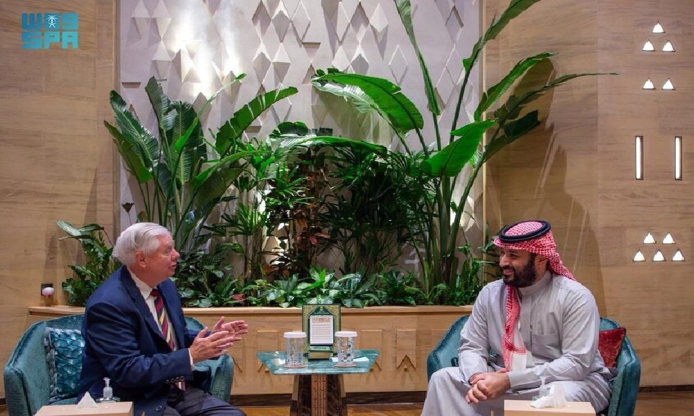 غراهام بعد لقائه بن سلمان: إستبدال النظام الإيراني ضروري!