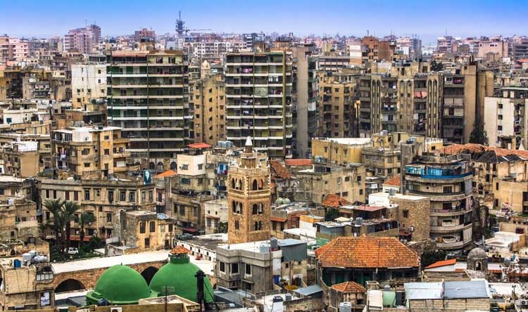 ليلة متوترة في طرابلس: حاويات النفايات تسدّ الشوارع والجيش يتدخل!