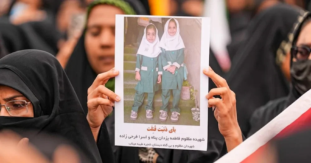 8 آذار: صرخة من “ميناب” إلى غزة وبيروت.. عندما تصبح المدارس أهدافاً