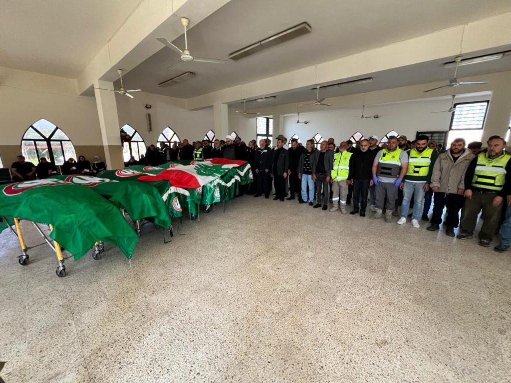 سبعة شهداء إلى الثرى.. صور تشيّع شهداء مجزرة العباسية!