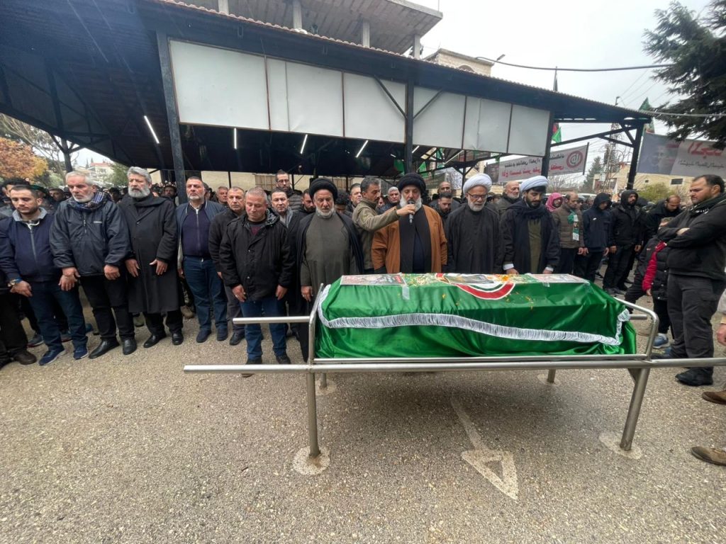 حركة امل واهالي تمنين التحتا يشيعون الشهيد السيد شبر مرتضى