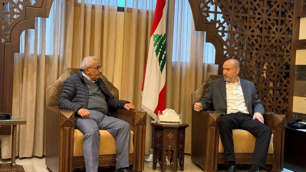 لقاء سعد بمحافظ الجنوب لبحث أوضاع النازحين ومراكز استقبال النازحين