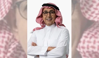 إعلامي سعوديّ يهاجم الذباب الإماراتي!