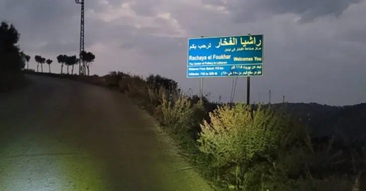 أرض الزيتون تتحوّل ٳلى مسرح ٳعتقال.. ثلاثة مزارعين في قبضة العدو!