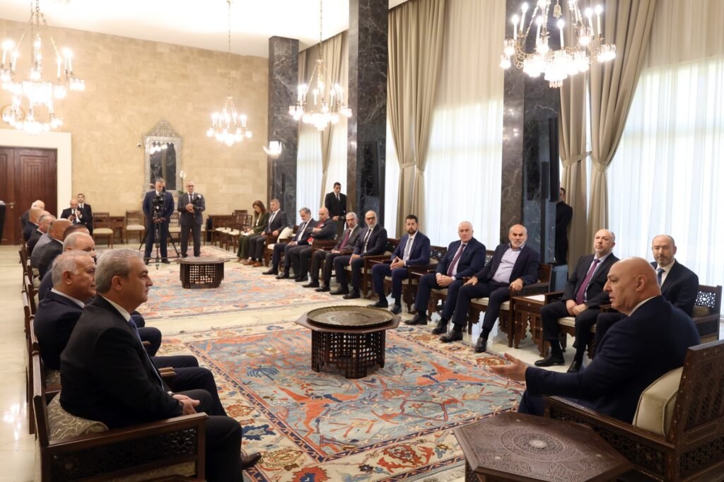 ضو وحجازي وأعضاء اتحاد بلديات صيدا – الزهراني يلتقون الرئيس عون