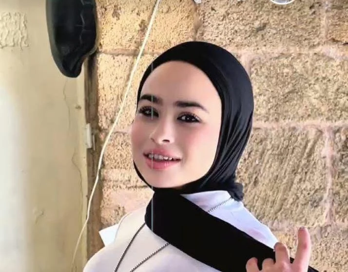 جريـ.ـمةُ ثـ.ـأرٍ مـ.ـروّعة تهزّ مدينة الميناء: مسلّحون يطاردون شابة سورية داخل مطعم ويسفكون دمها أمام الرواد!