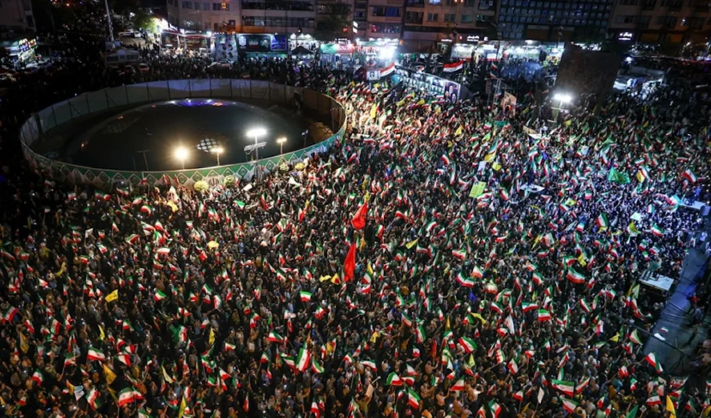 رد من السفارة الإيرانية في بيروت على الوزير رجي … شعبنا يدافع عن النظام
