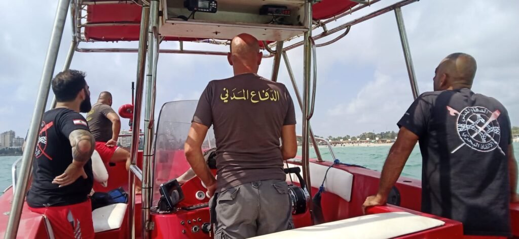 الدفاع المدني اللبناني يؤمّن السلامة العامة على امتداد الشاطئ اللبناني