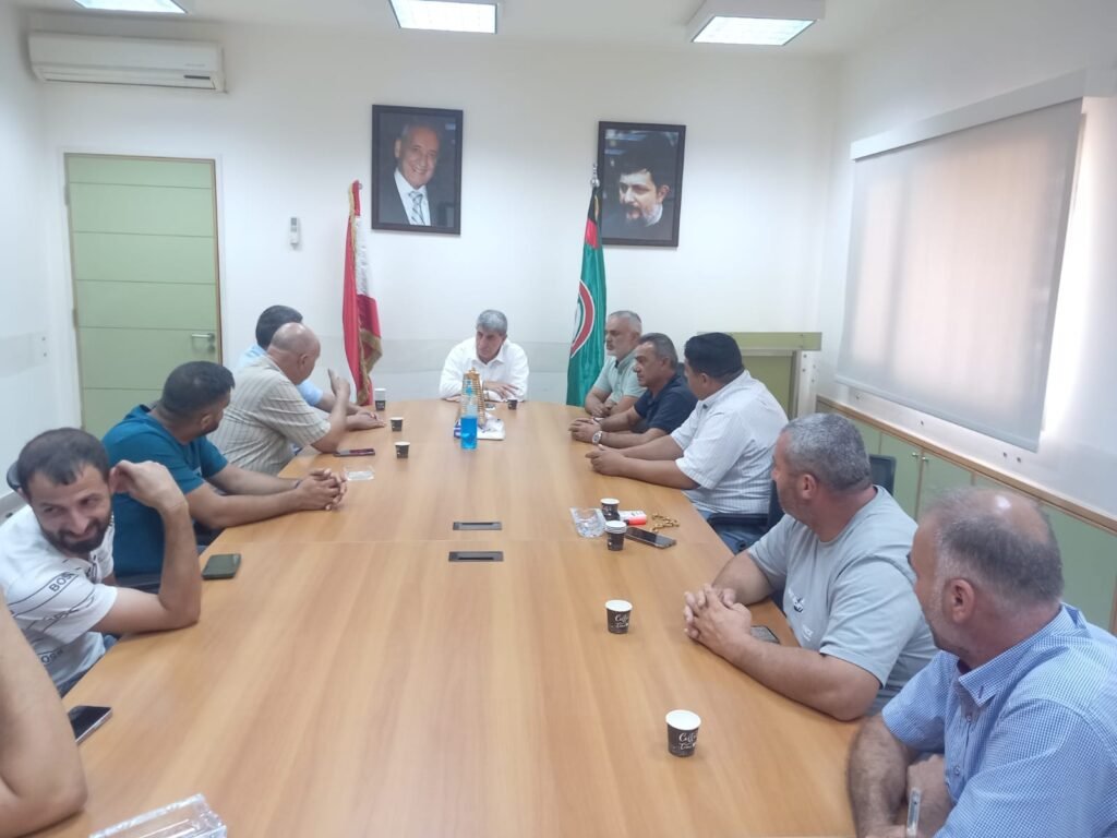 الآليات المحجوزة تحرم عشرات العائلات من رزقها.. وطليس يتحرّك!