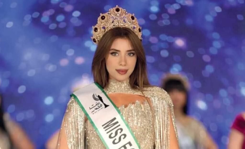 ملكة جمال مصر تُعلن رفض تسليم تاجها إلى الفائزة الجديدة!