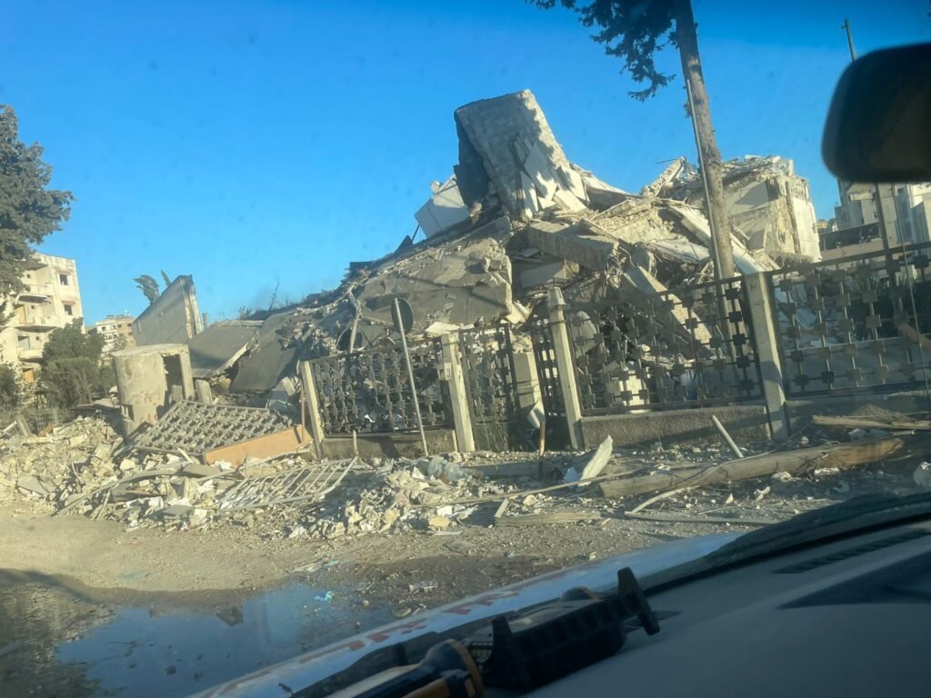 بلدية مدينة النبطية تنفي وجود جثامين شهداء تحت أنقاض مبنى مصرف لبنان وتحذر من ترويج الشائعات