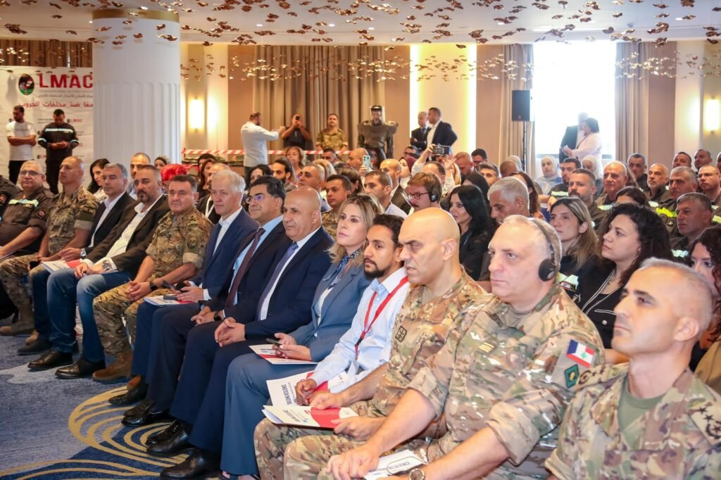 الدفاع المدني يجمع وزراء ودبلوماسيين لحماية الصحافيين في الخطوط الأمامية