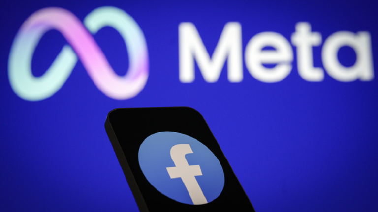 من واشنطن ٳلى الخليج.. عطل “facebook” يمتد ٳلى عشرات الدول!