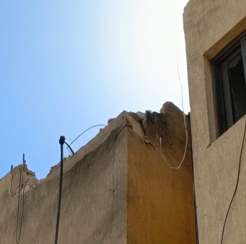أهالي حي المسلخ في النبطية يناشدون الكشف العاجل على المبنى المستهدف بمسيرات الاحتلال