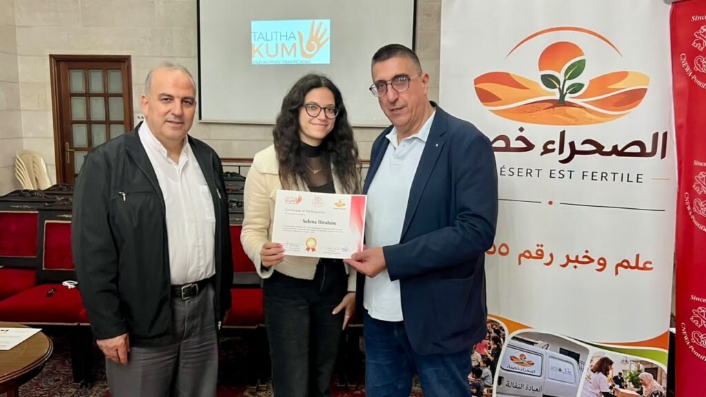 “الصحراء خصبة” والبعثة البابوية و”ينابيع الأمل” يُواصلون برنامجهم التدريبي لتعزيز المهارات القيادية في قضاء جزين