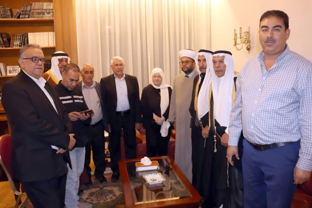 بهية الحريري التقت حجازي ووفداً من عشائر “شهابية الفاعور” وهنأت الأسمر بانتخابه رئيساً لـ”الضمان”